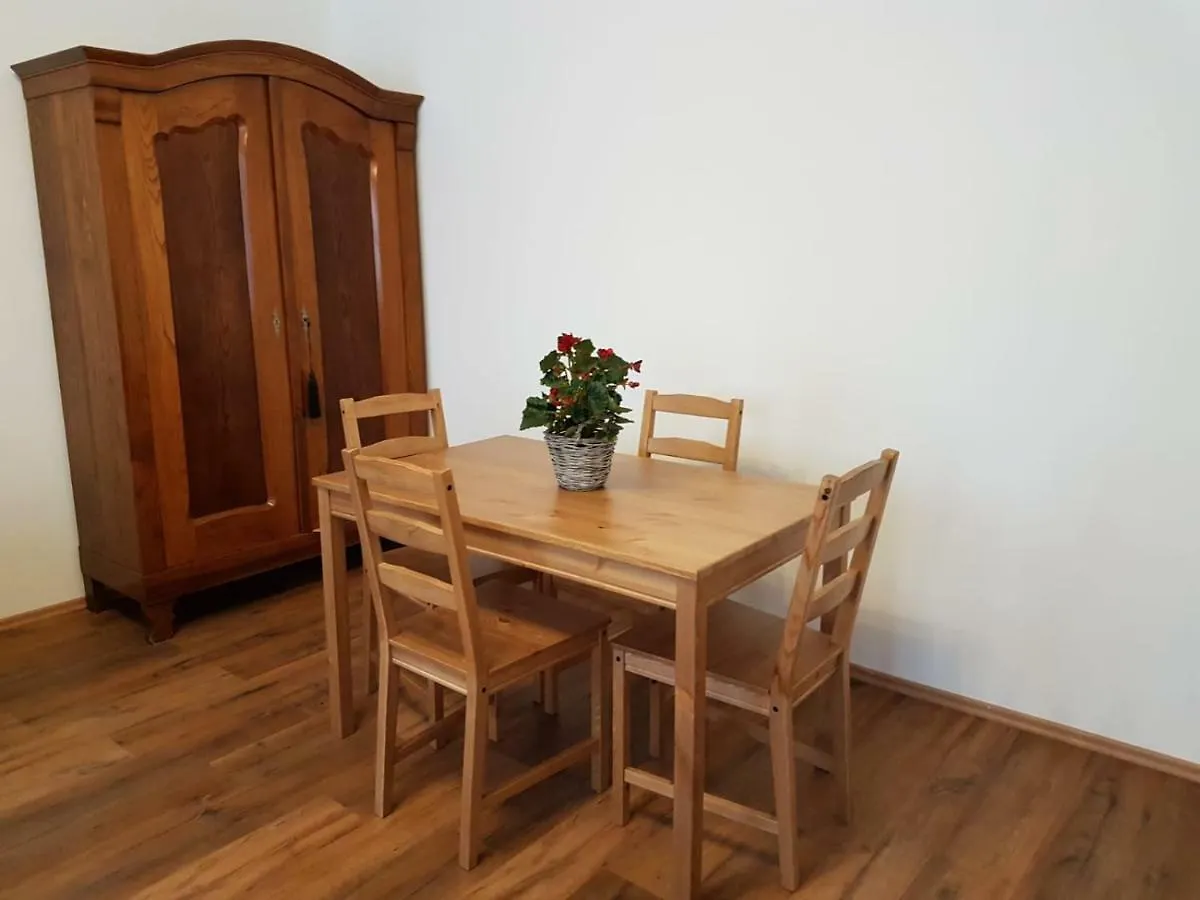 Excellent 2 Bed Apartment 12 Mins From Center Wien Österreich